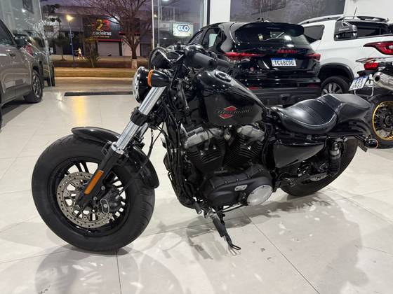 HARLEY-DAVIDSON SPORTSTER FORTY-EIGHT 